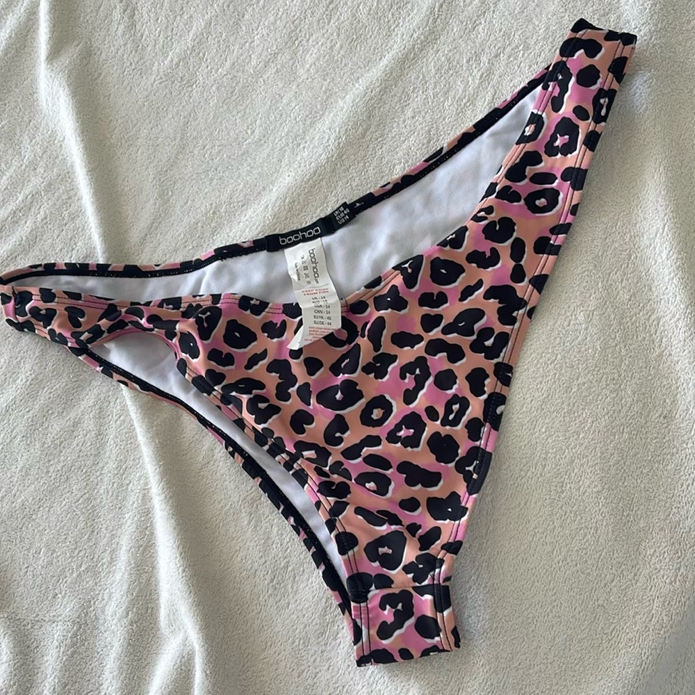 Leopard Print Two Piece Bikini - Picture 3 of 8